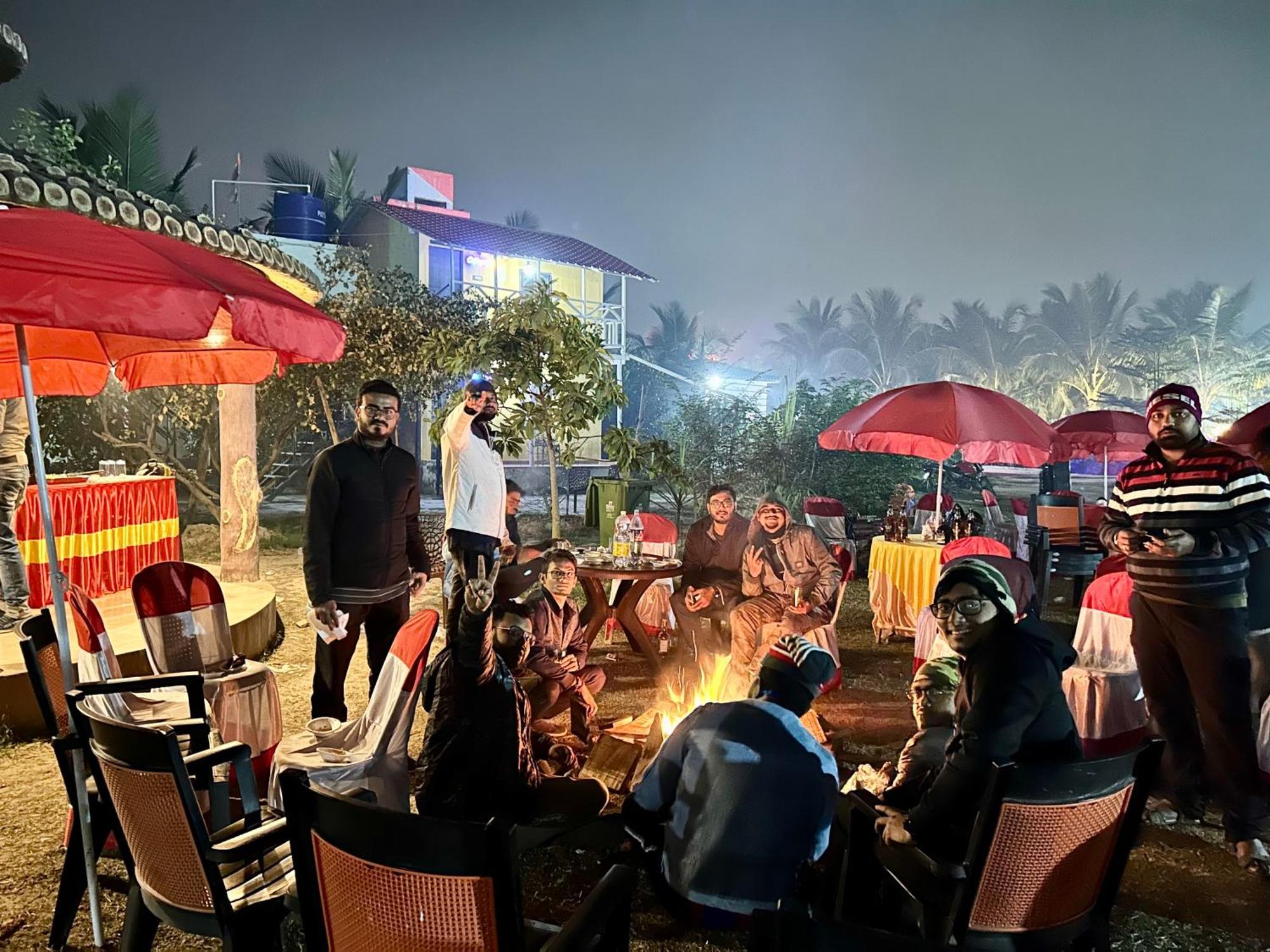 Palli Bangla Resort, Near Ruby Hospital, Anandapur Kolkata Bagian luar foto